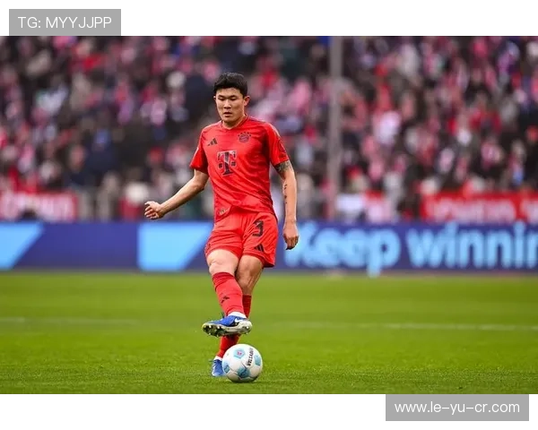 金玟哉加冕当世最强中卫