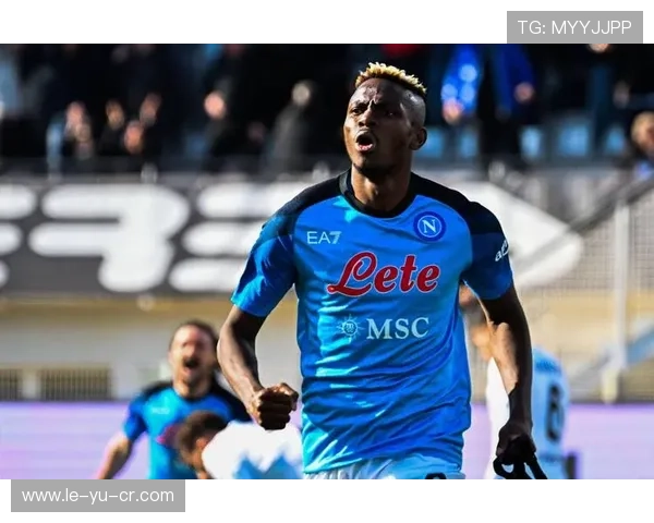 奥斯梅恩畅谈成长，与非洲传奇共话足球梦想