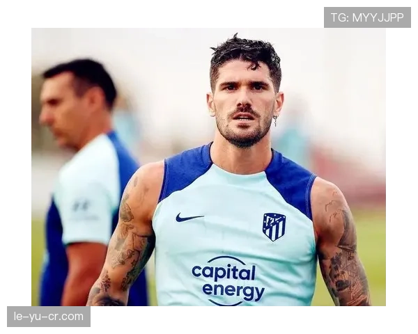 德保罗世界杯MVP候选引发热议，中场核心表现惊艳全球