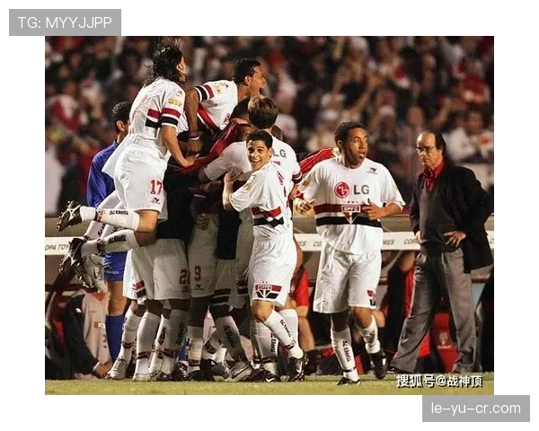 亚当·阿姆斯特朗状态回暖，助球队表现稳健引关注