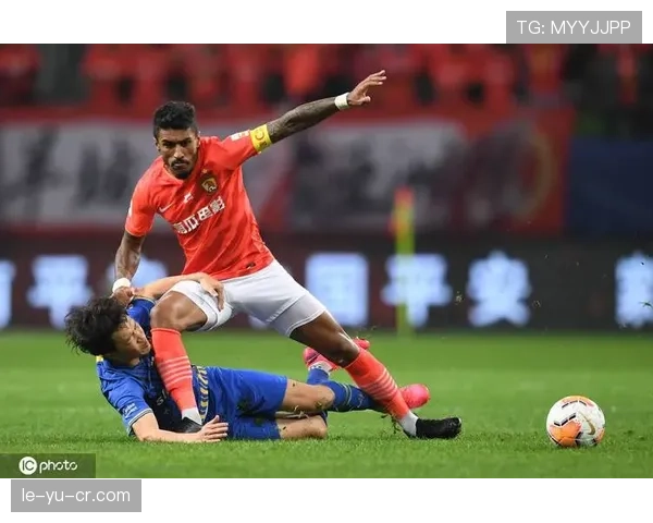 保利尼奥重返赛场状态回暖，球队竞争力增强备受球迷关注