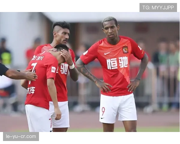 保利尼奥助攻数据持续提升，助力球队在本赛季表现稳健