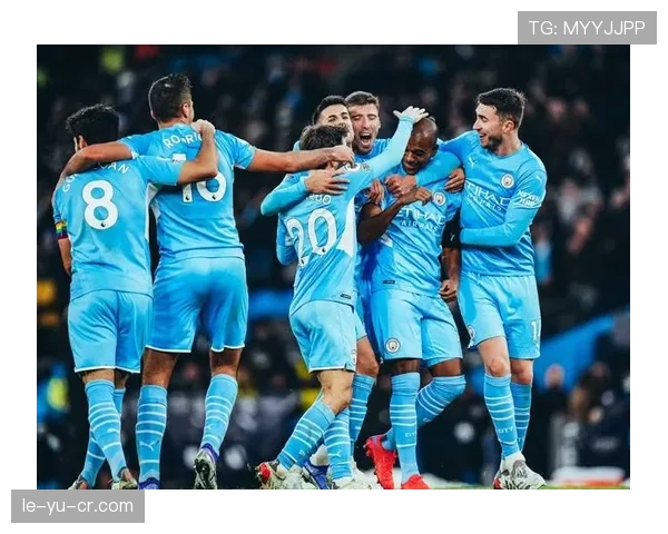 足球球员盘点：近期表现稳健的五大联赛核心球员状态分析